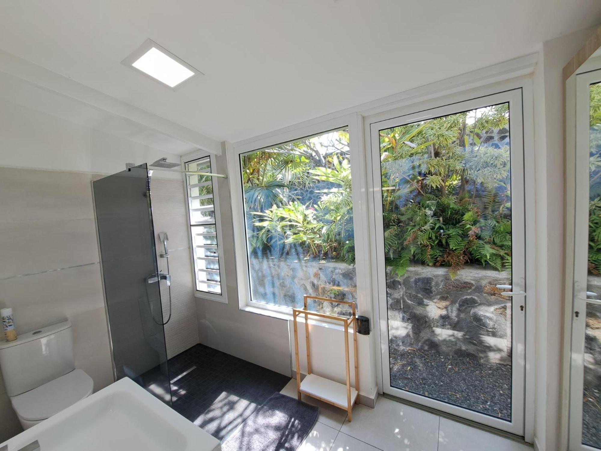 Villa tropicale - Meublé de Tourisme 4 Etoiles Saint-Gilles Les Bains Extérieur photo