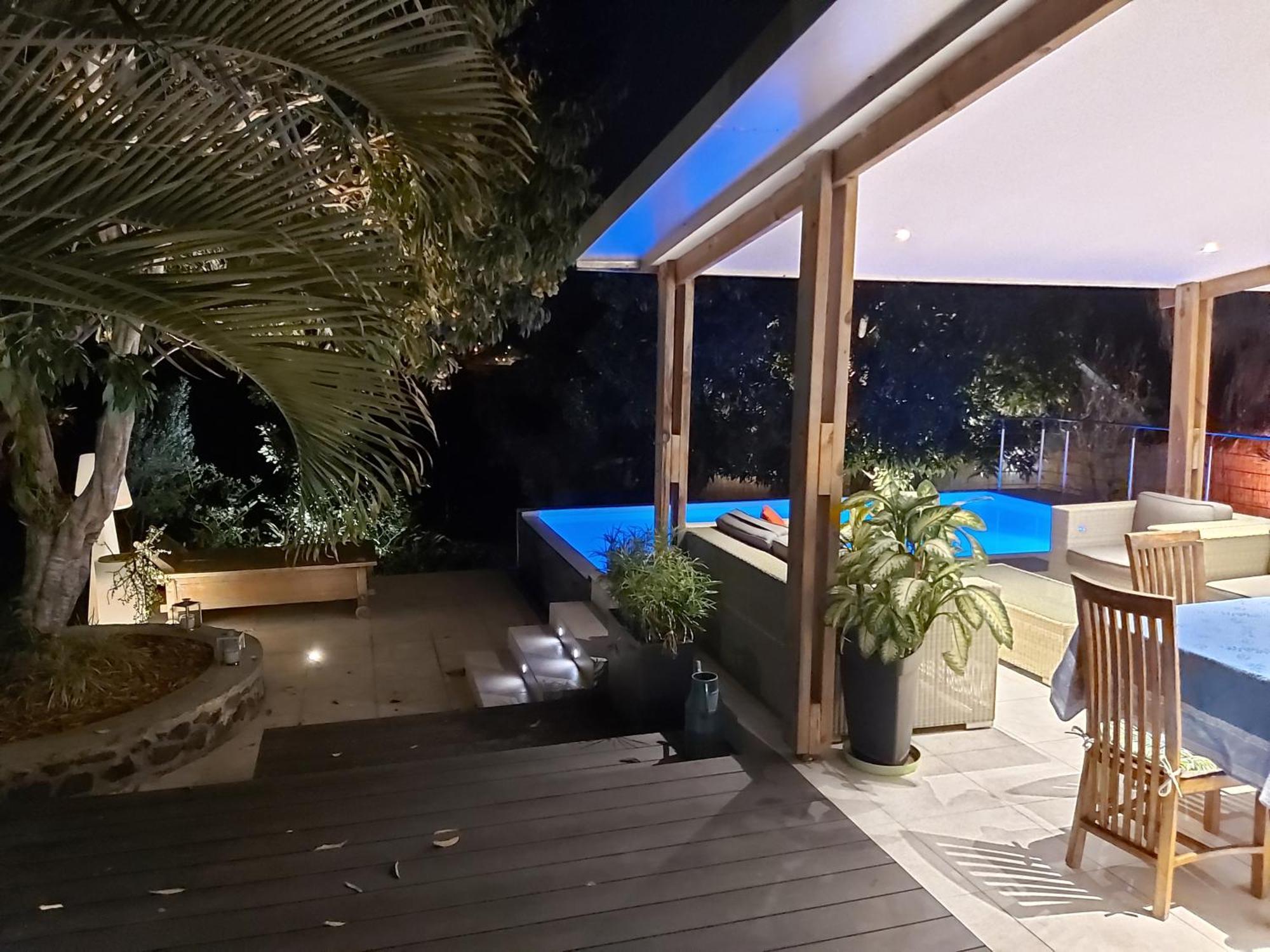 Villa tropicale - Meublé de Tourisme 4 Etoiles Saint-Gilles Les Bains Extérieur photo